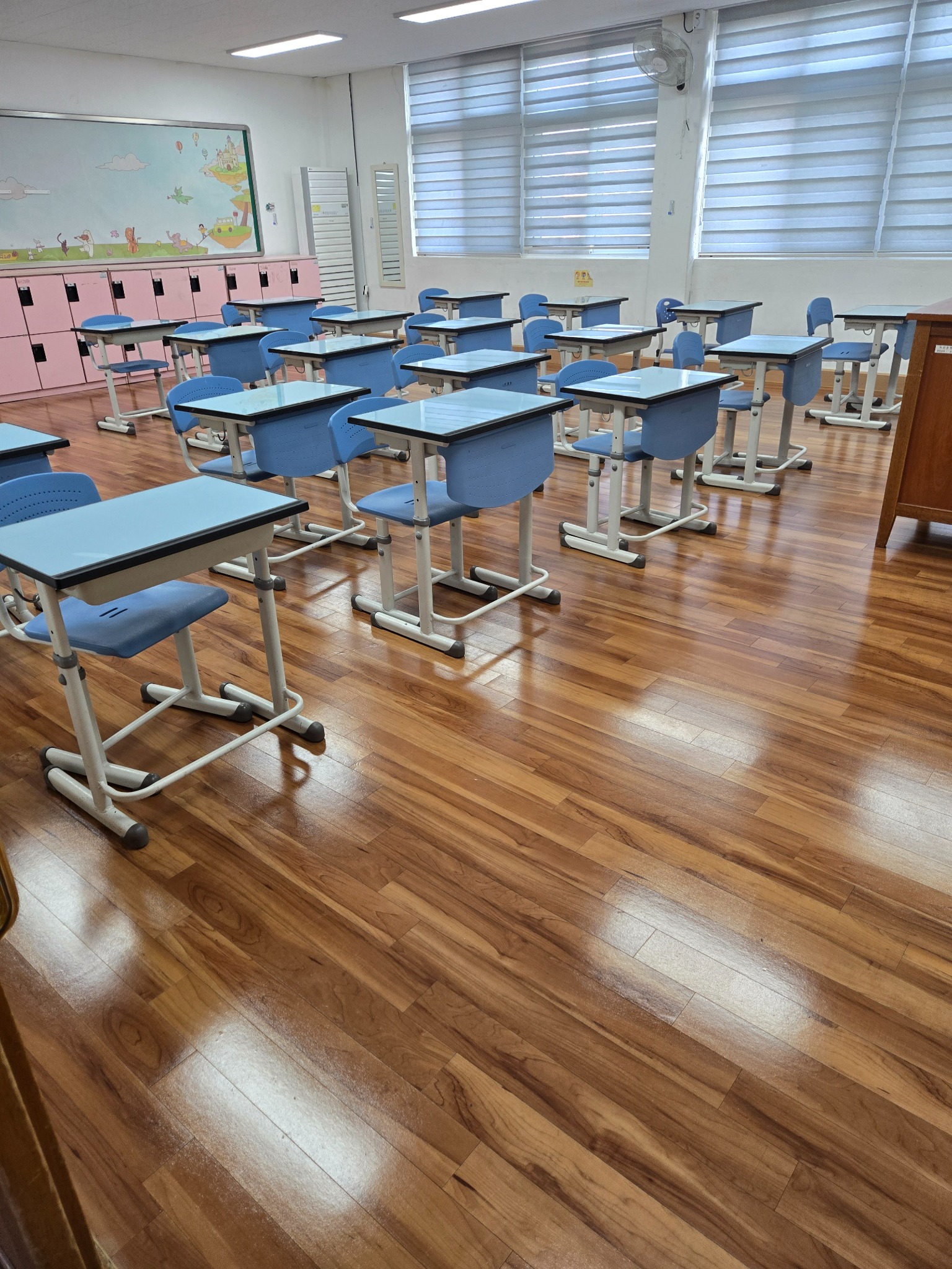 학교 교실 청소 완료
